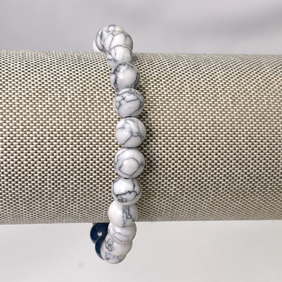 Bracelet Stretchy Boho Beaded w Gold Lion Head Bead-OS - Picture 2 of 2